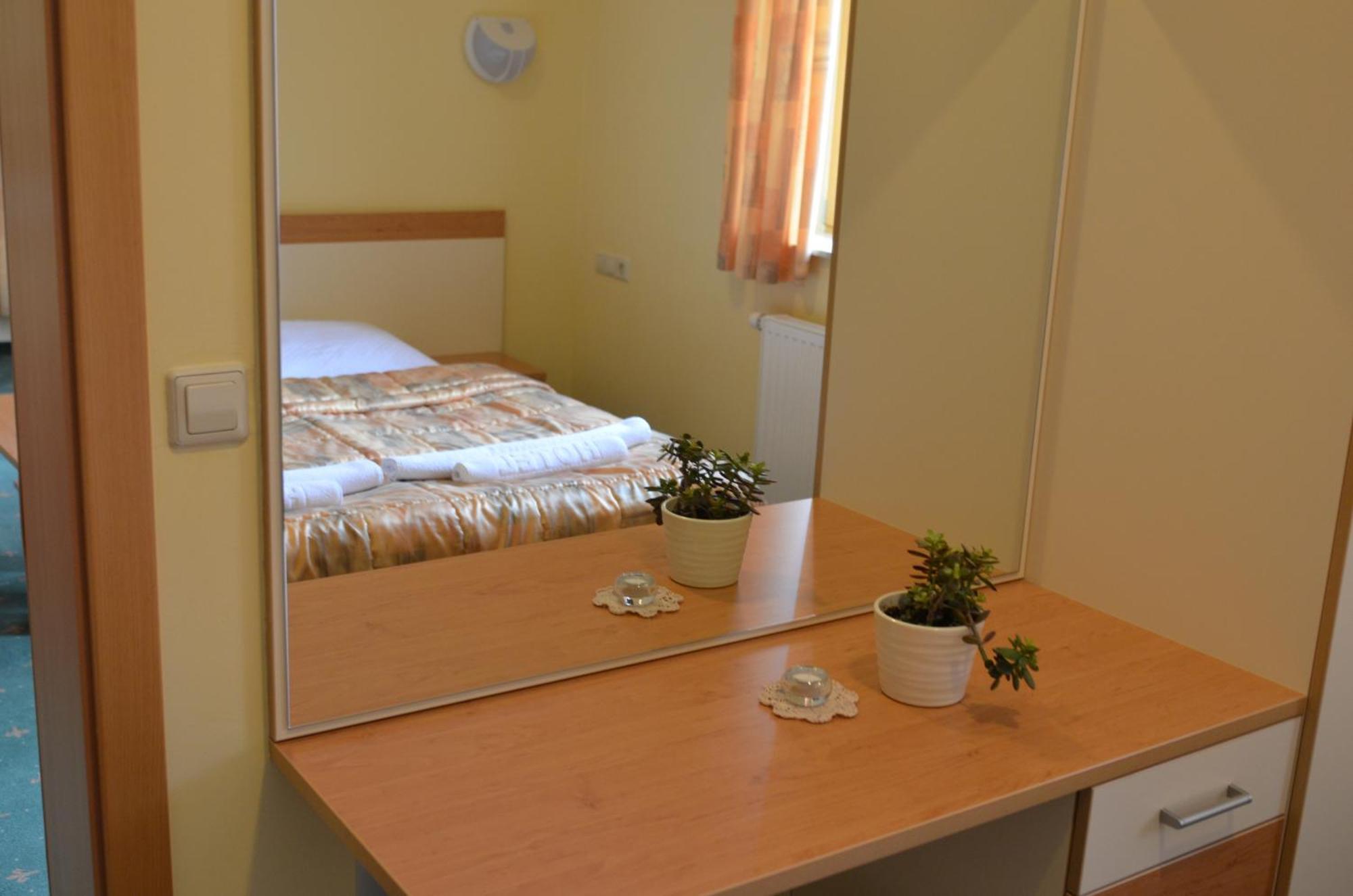 Hotel Zarja Hočko Pohorje Zimmer foto